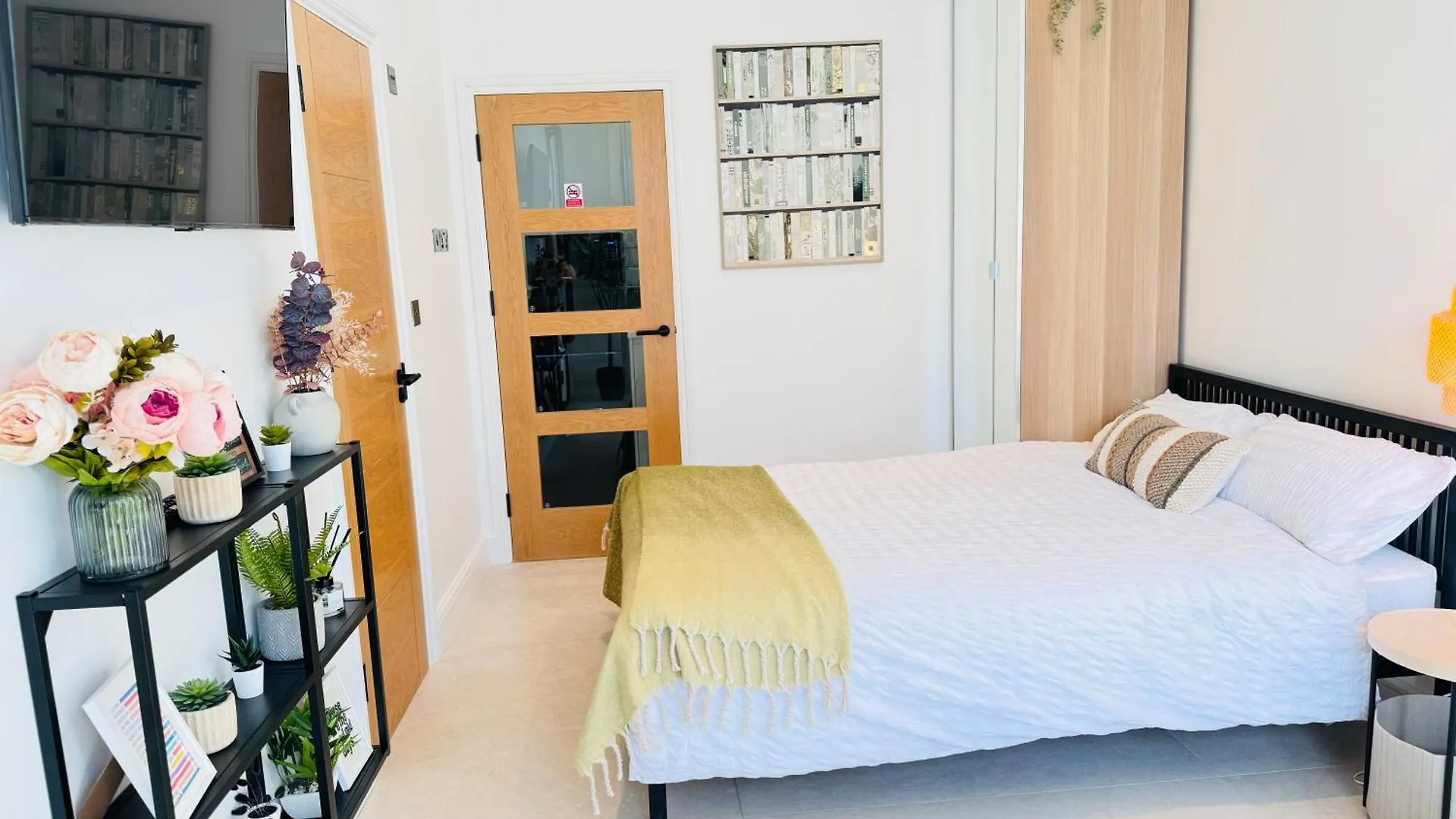 Chic Apartment E10 London