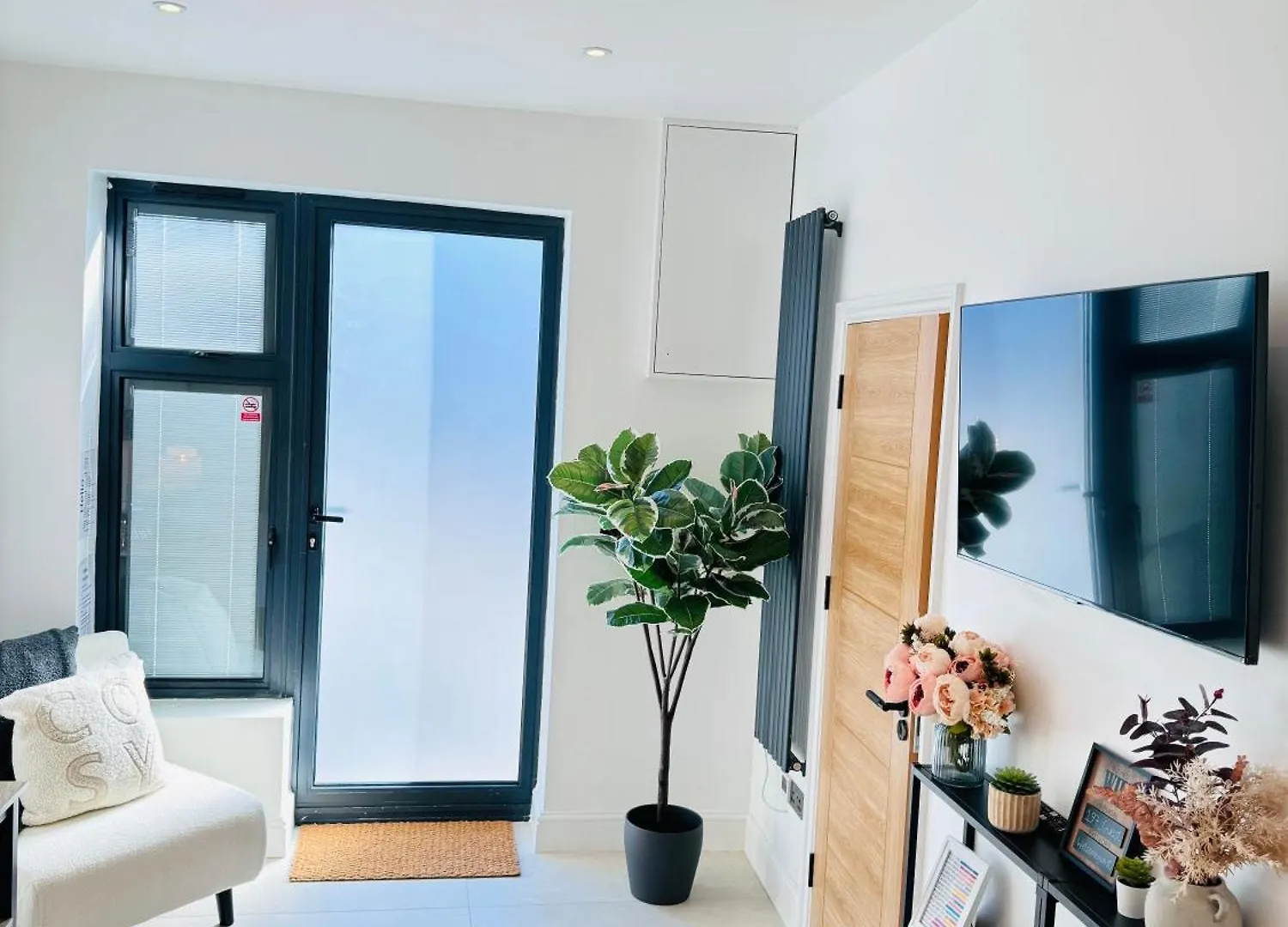 Chic Apartment E10 London