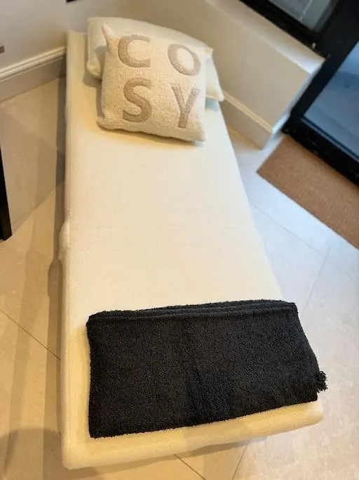 Chic Apartment E10 London 0*,